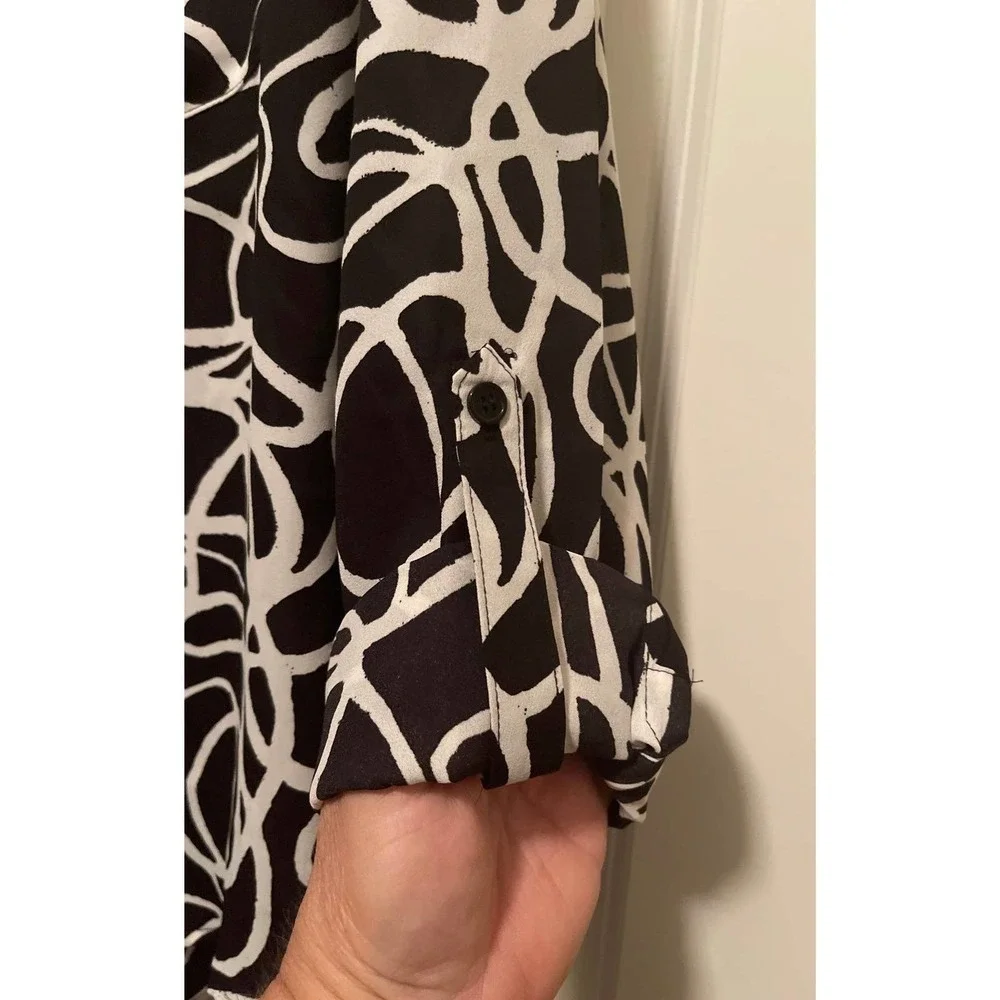 New York and Company Ladies Blouse size XXL - Picture 3 of 6